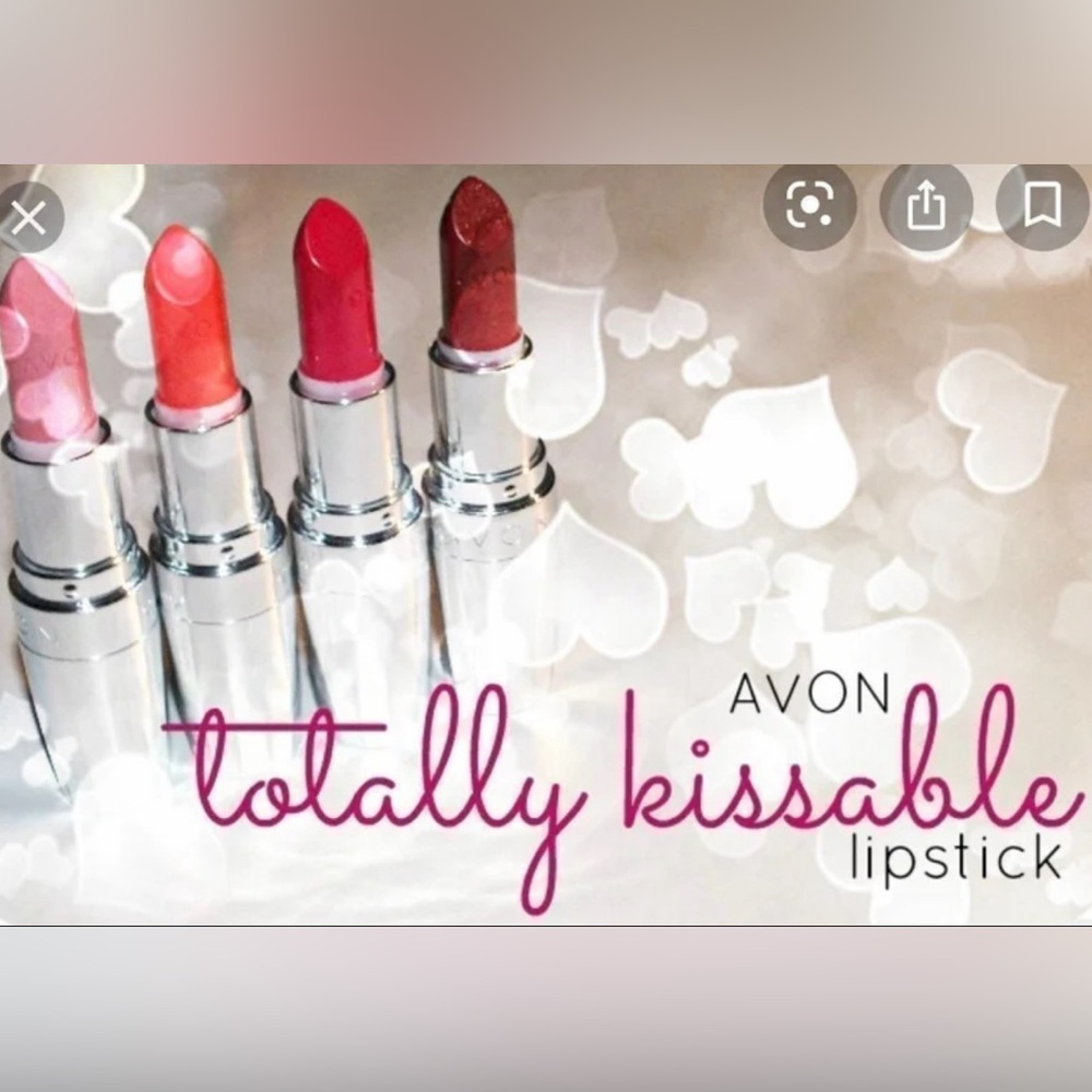 NWT TOTALLY KISSABLE LIPSTICK IN COY COPPER